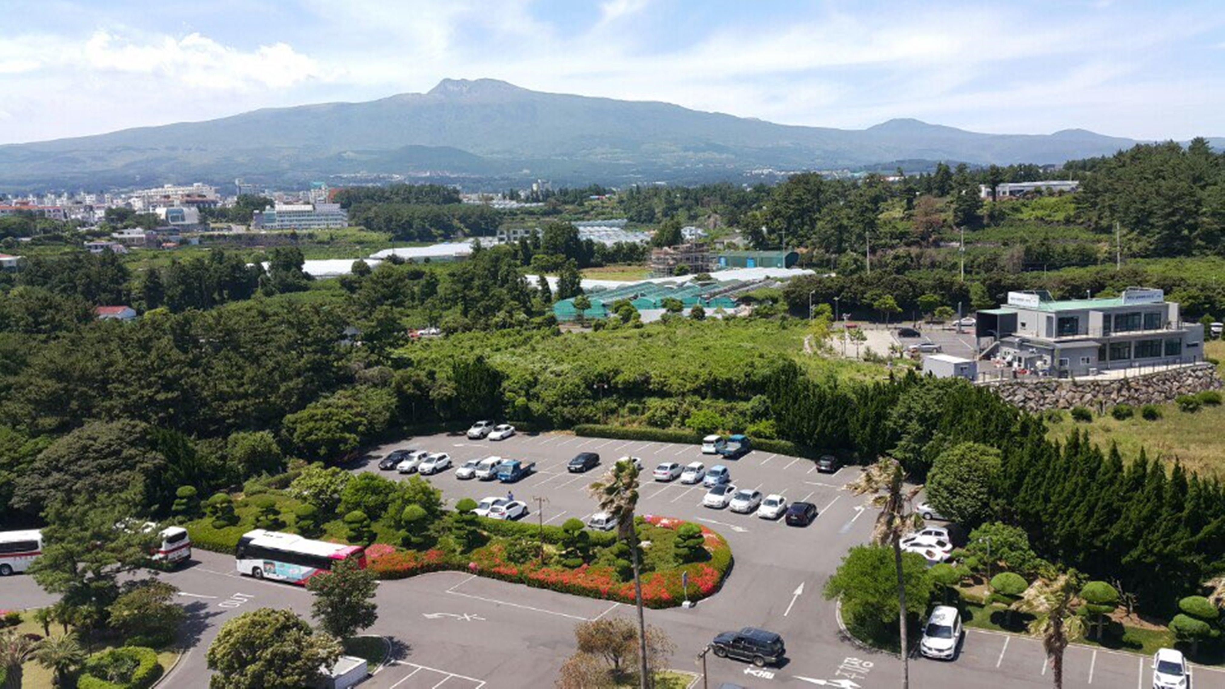 Seogwipo Kal Hotel Buitenkant foto View of the University of Hawaii at Hilo