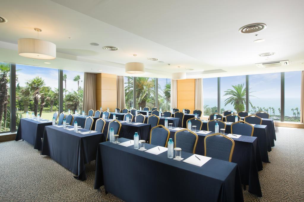 Seogwipo Kal Hotel Buitenkant foto Meeting room