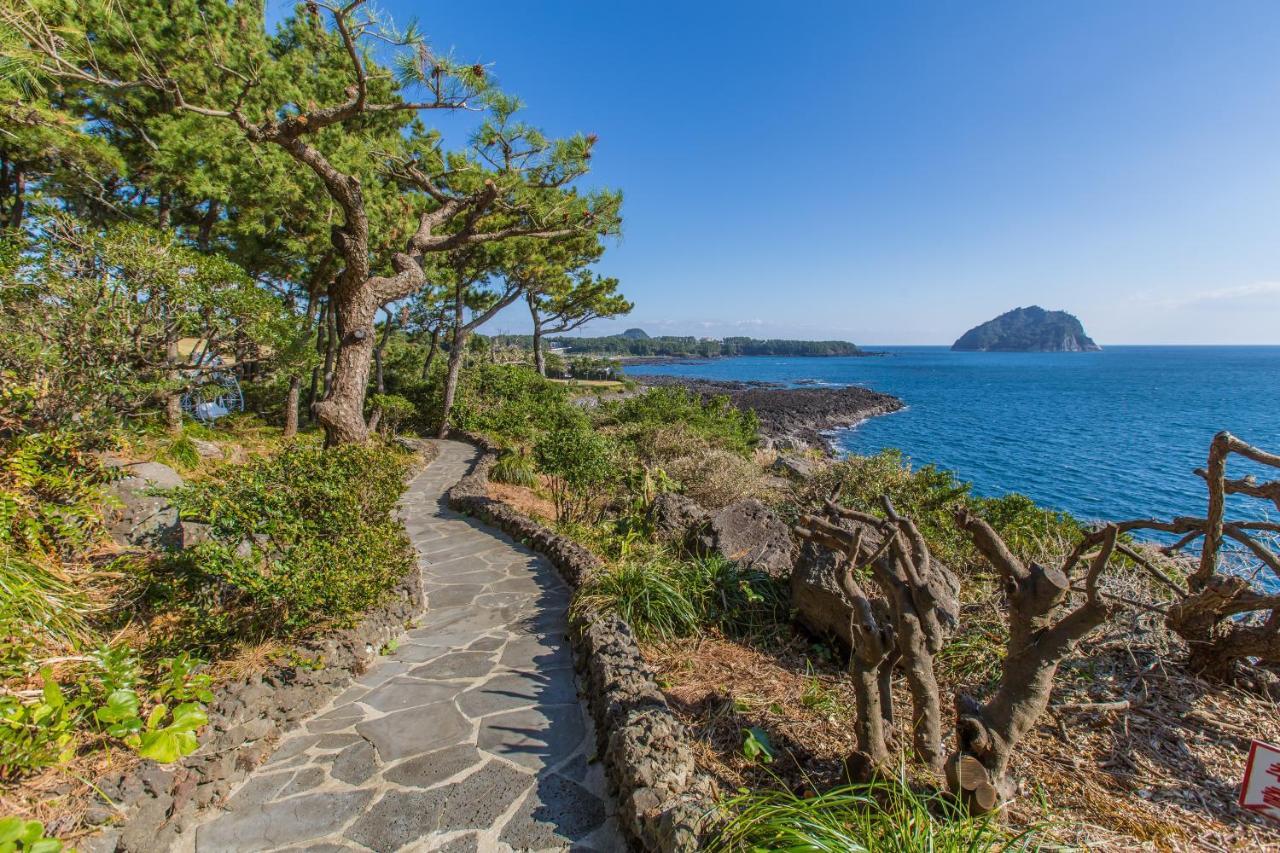 Seogwipo Kal Hotel Buitenkant foto Jeju Island